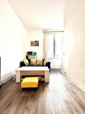 Appartement de charme tout équipé à Paris, pour 4 personnes, 2 grands lits